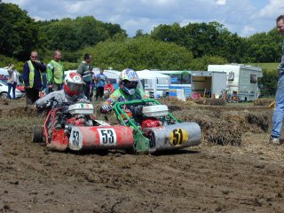 Group 2 roller driven with a towed seat